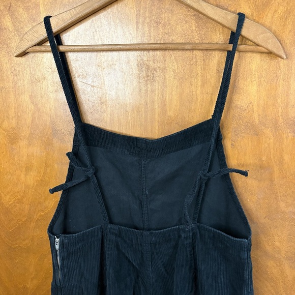 Urban Outfitters BDG Black Corduroy Overalls Wide Leg Jumpsuit Chore Pockets Y2K - Picture 6 of 15